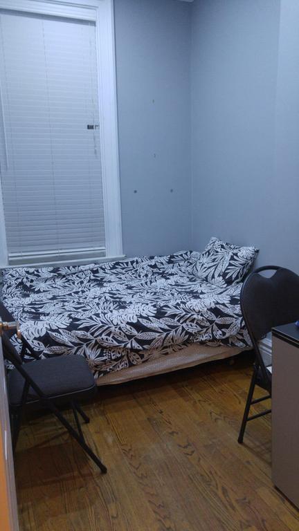 Guest House On The Carlton Street. Торонто Екстериор снимка